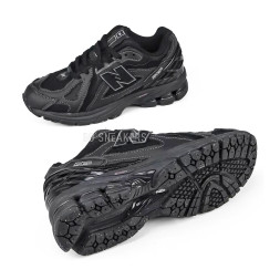 New Balance 1906 Man Leather Black