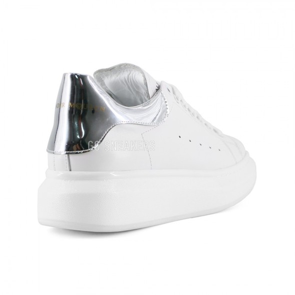 Женские кроссовки Alexander McQueen Luxe Silver Patent